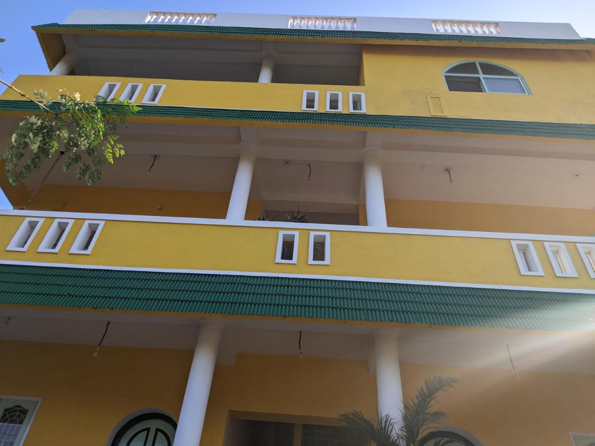 Blue Moon Guest House Mamallapuram Exterior foto